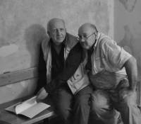 Ladislav Michálek a LH při vernisáži fotografovy knihy ve vinárně U Hrabala v libeňské ulici Na Hrázi. Vinárna se jmenuje podle svého majitele, shodou okolností nositele spisovatelova jména. Ladislav Michálek a LH při vernisáži fotografovy knihy ve vinárně U Hrabala v libeňské ulici Na Hrázi. Vinárna se jmenuje podle svého majitele, shodou okolností nositele spisovatelova jména.